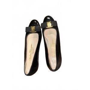 Salvatore Ferragamo Black Patent Flats with Fabric Bow Size 6 1/2